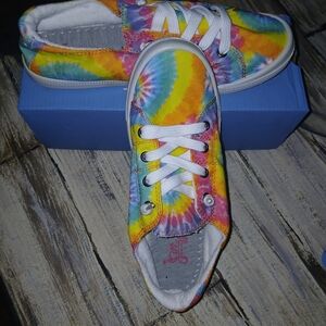 Jellypop Women 9.5 Tie-Dye Canvas Sneakers - Rainbow Multi NIB